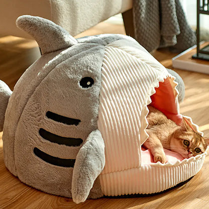 Shark-Shaped Enclosed Winter Pet Bed for Cats and Dogs